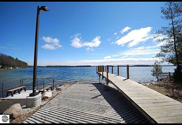 Cresent Shores Boat Launch