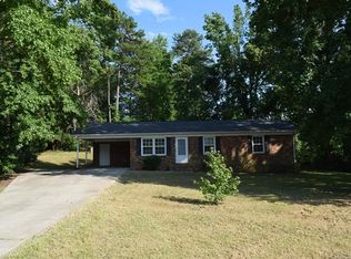 924 Horseshoe Lake Rd, Lincolnton, NC 28092