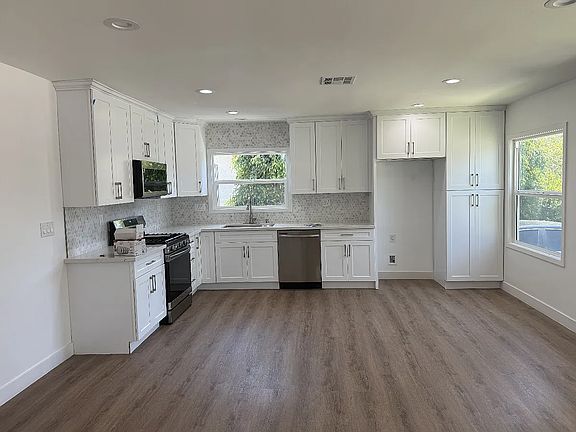 2nd image of 4218 Carfax Ave