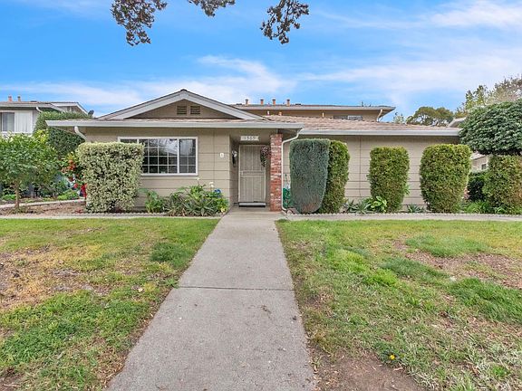 2nd image of 1369 Del Rio Cir Unit D