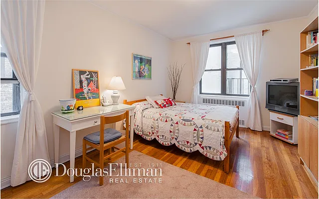 Sold by Douglas Elliman | media 8