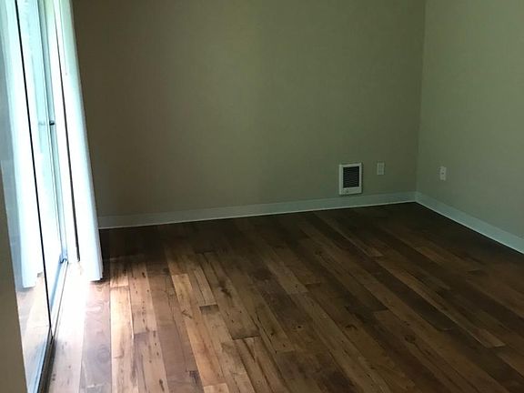 2nd image of 12805 NE 8th St APT 8
