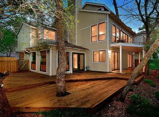 22 Whisper Ln, Spring, TX 77380