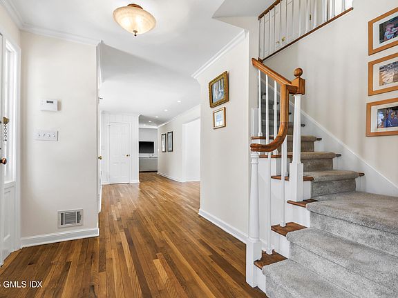 3rd image of 40 Thunder Mountain Rd