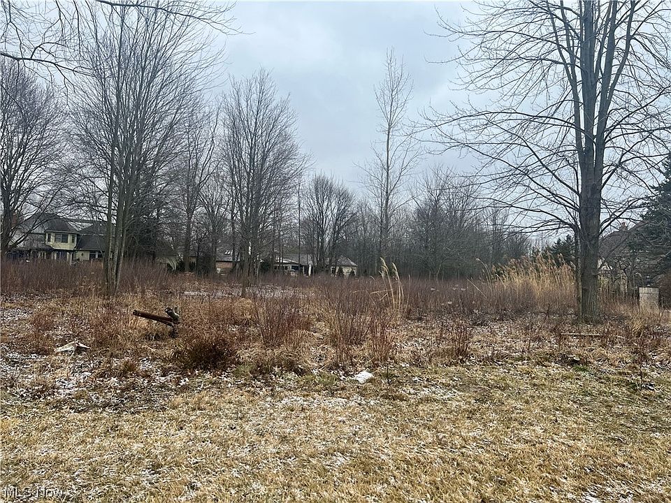1st image of V/l Hilliard Blvd