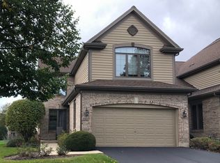 1N624 Augusta Ct, Winfield, IL 60190