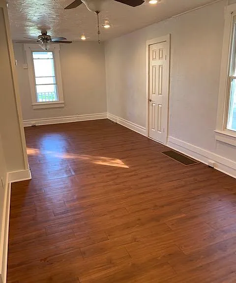 432 Lincoln Ave — Photo 10