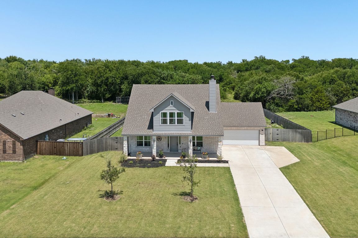 Cedar Elm Ln-1806-033.jpg