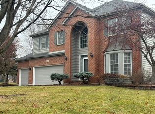 3514 Oakleaf Ln, Crystal Lake, IL