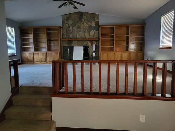 Huge living area nice fireplace