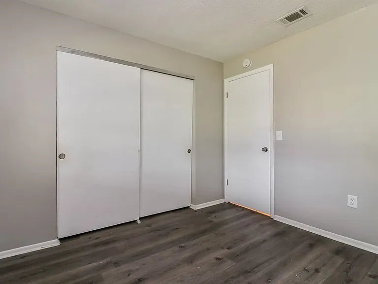 706 Hazy Meadow Ct — Photo 13