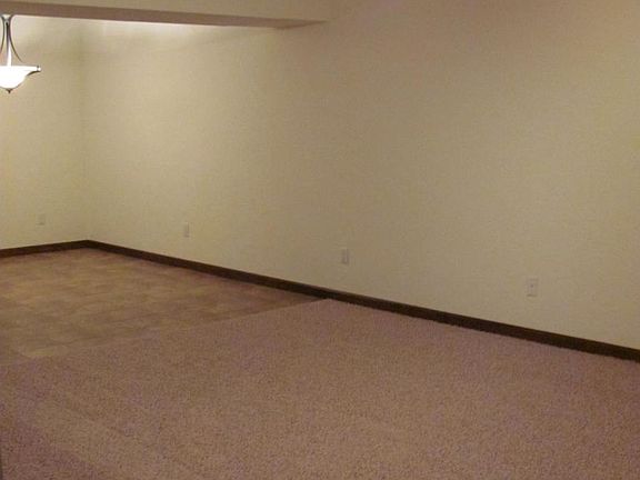 4th image of 1817 Parkview Dr
