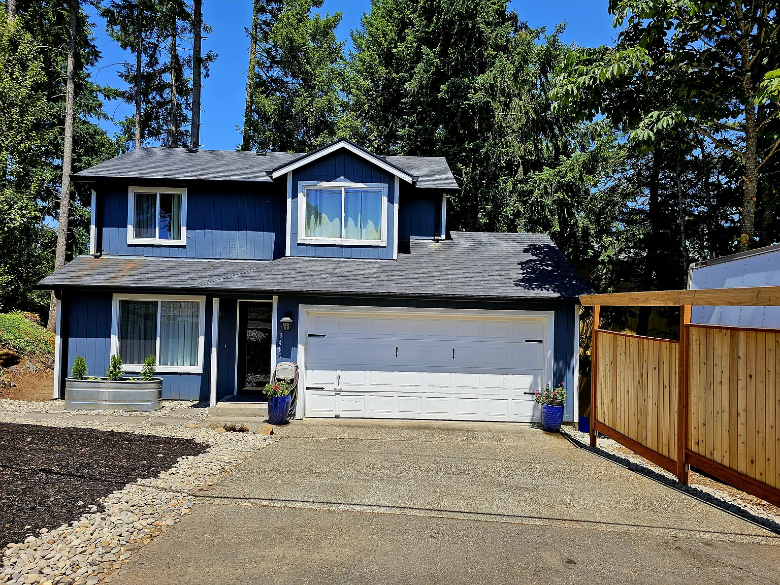 3 bed, 1.5 bath, 1168 sqft, $2,695 — Photo 1