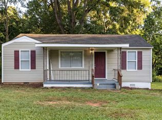1007 E McIntosh Rd, Griffin, GA 30223