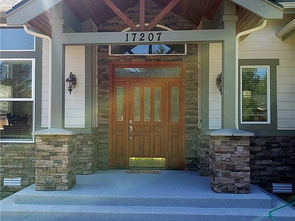 2nd image of 17207 10th Ave NE