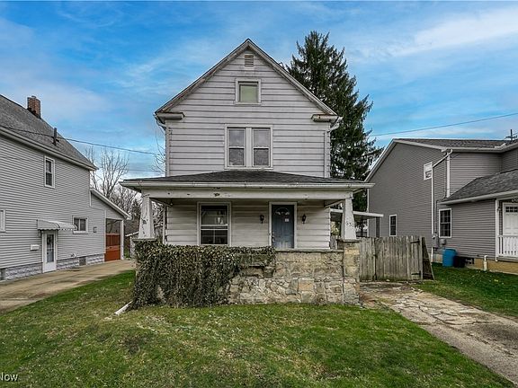 3rd image of 630 Nutwood Ave
