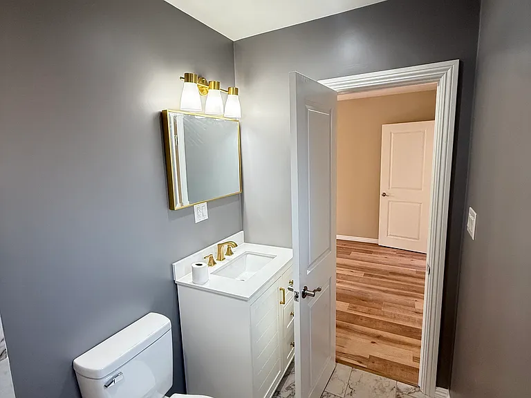 838 E 99th St #840 — Photo 3