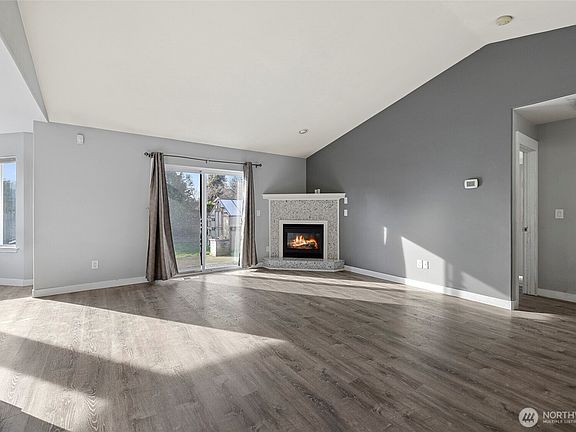 3rd image of 827 John Liner Road