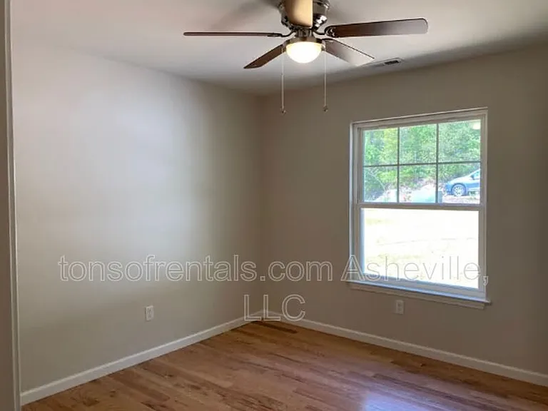 31 John Halford Ct — Photo 18