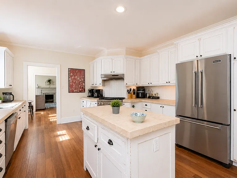 5115 Kavanaugh Blvd — Photo 6