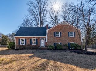 10921 Weybridge Rd, Chester, VA 23831