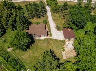 6301 42nd St NE, Cedar Rapids, IA 52411