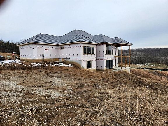 3rd image of 8625 Westridge Ct