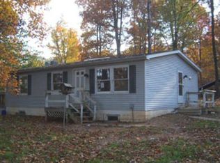 732 Shade Ln, Berkeley Springs, WV 25411