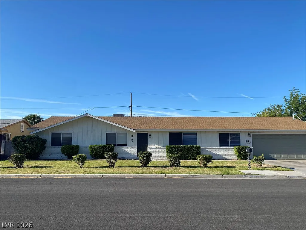 3 bed, 2.0 bath, 1502 sqft, $2,195 — Photo 1