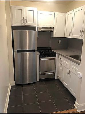 2nd image of 618 Tysen St #2