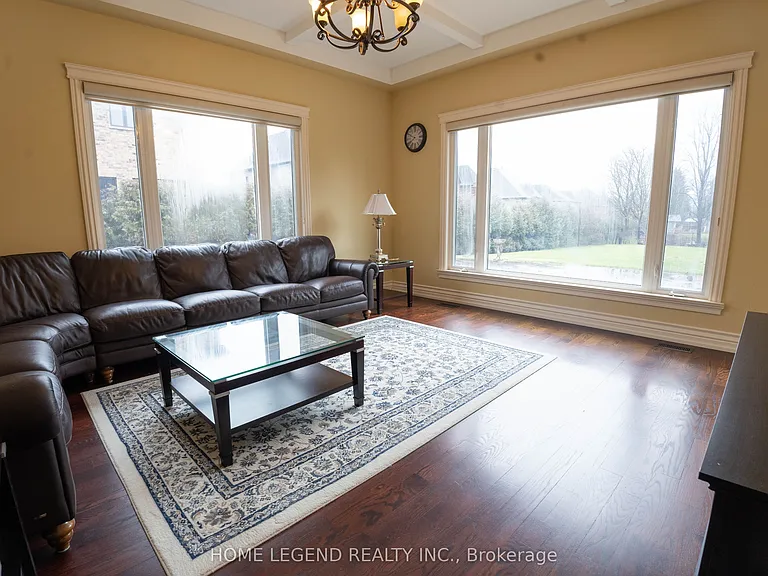 183 McClure Dr — Photo 3