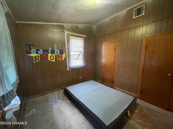 3rd image of 1601 Saint Jude Ave