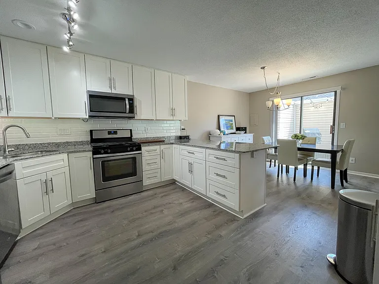 4545 Orchid Cir — Photo 3