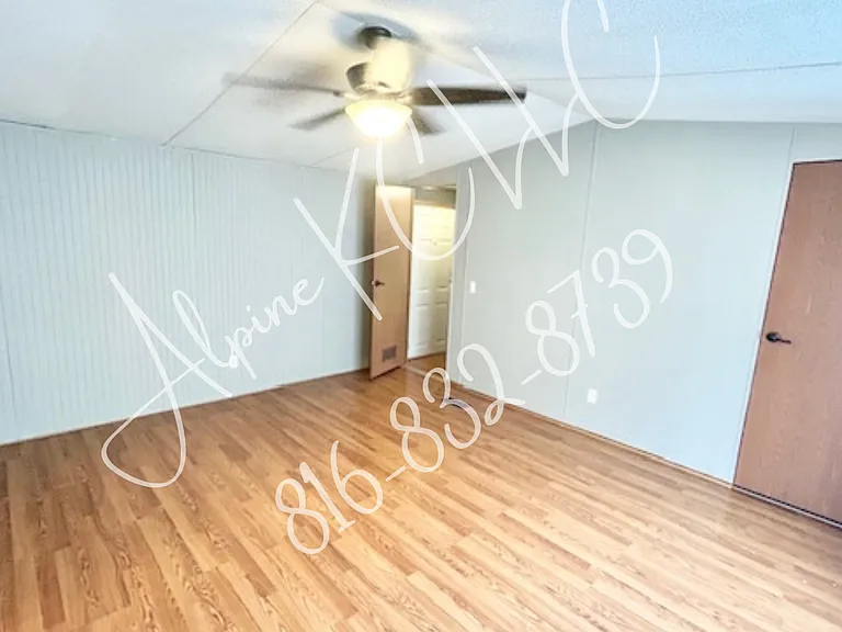 5601 SW Lakefront Ln S #11 — Photo 8