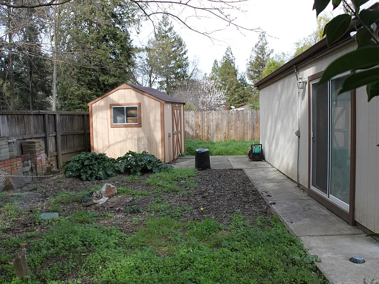 617 Alvarado Ave — Photo 7