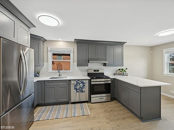 2nd image of 341 Newberry Ave