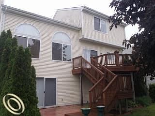 5th image of 320 Oxford Ct #41
