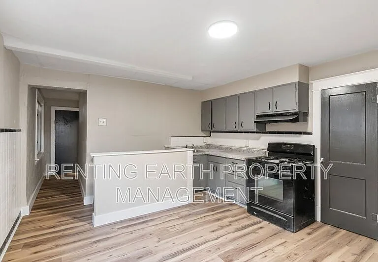 8212 Toddy Ave — Photo 11