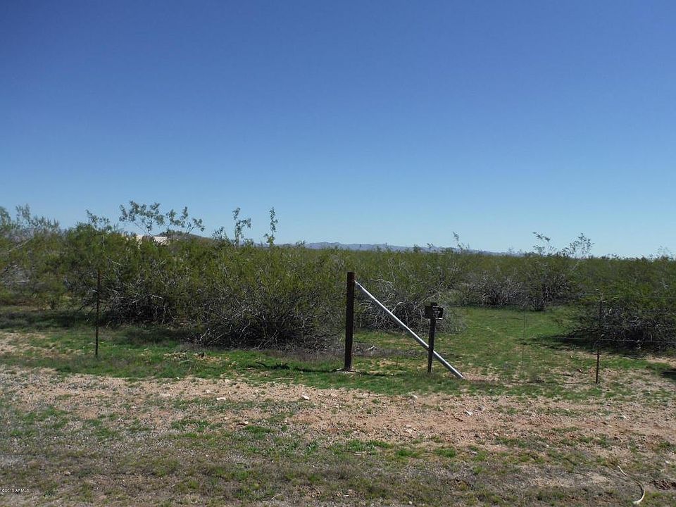1st image of 20855 W Cattle Iron Dr