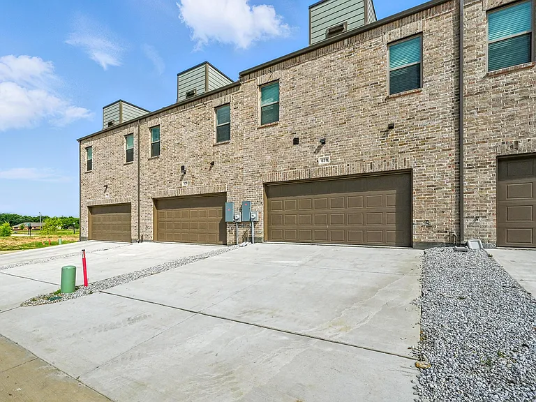 630 Redwood Way — Photo 21