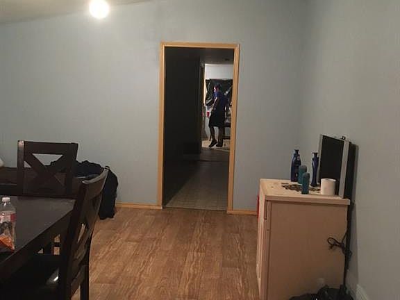 4th image of 6958 Oak St