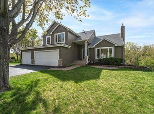 4112 Havenhill Cir, Eagan, MN 55123