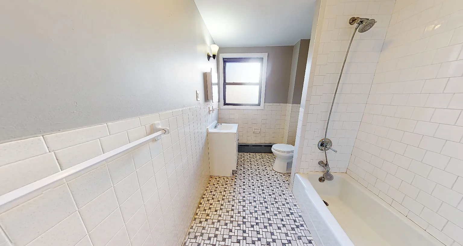 3 bed, 1000 sqft, $3,811 — Photo 4
