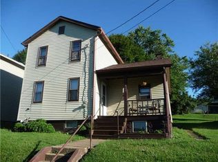 809 W Ridge Ave, Sharpsville, PA 16150
