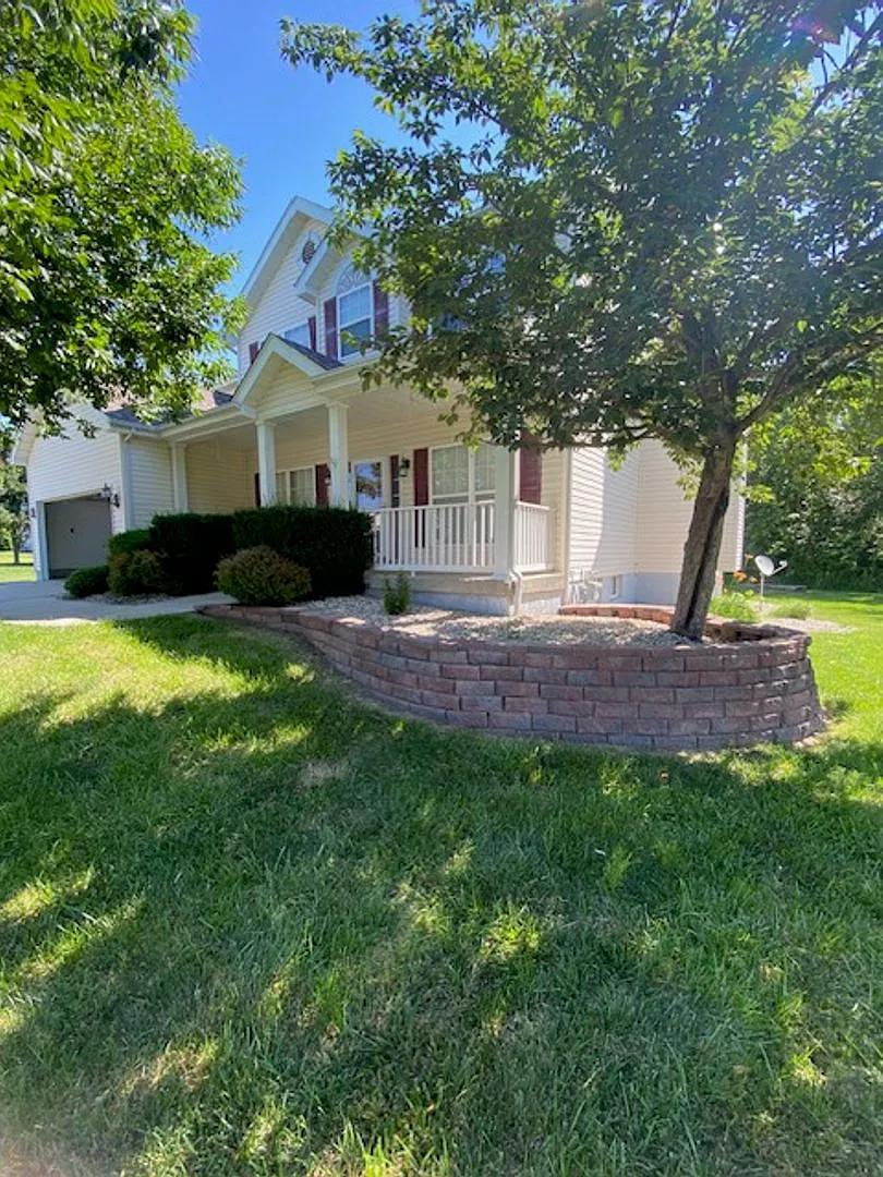 Charming Home! — Photo 1