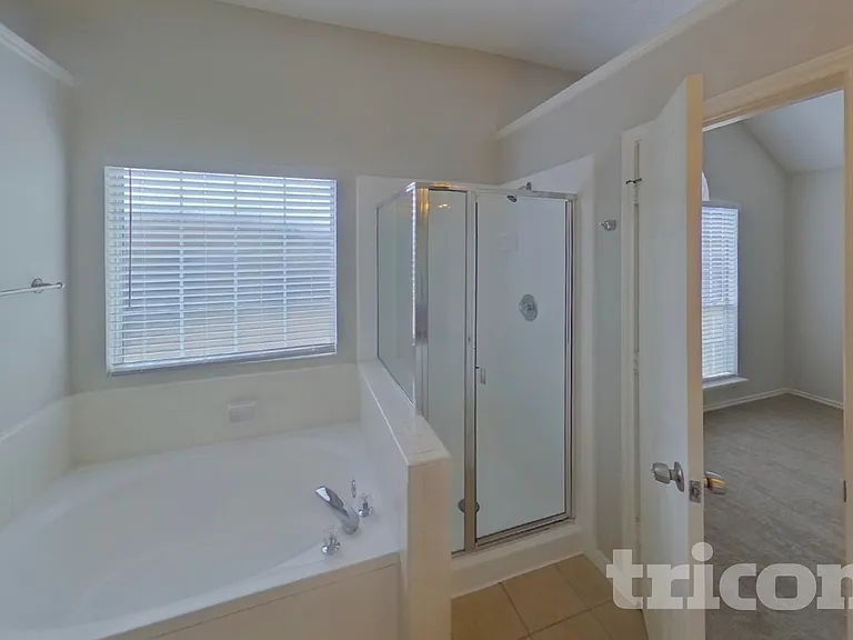 8021 Ashridge Rd — Photo 9