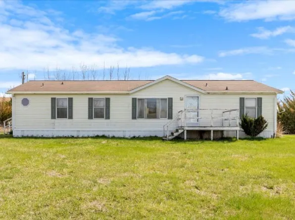 63189 250th St, Glenwood, IA 51534