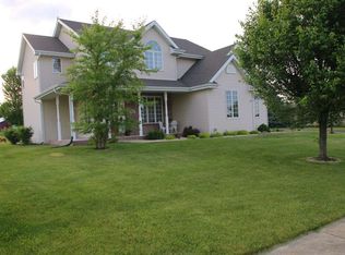 811 Mitchell Dr, Winnebago, IL 61088