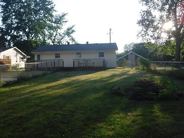 1827 Church St, Wilmington, IL 60481 | Zillow