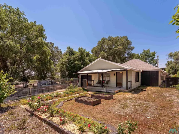 325 S 12th Ave, Raton, NM 87740